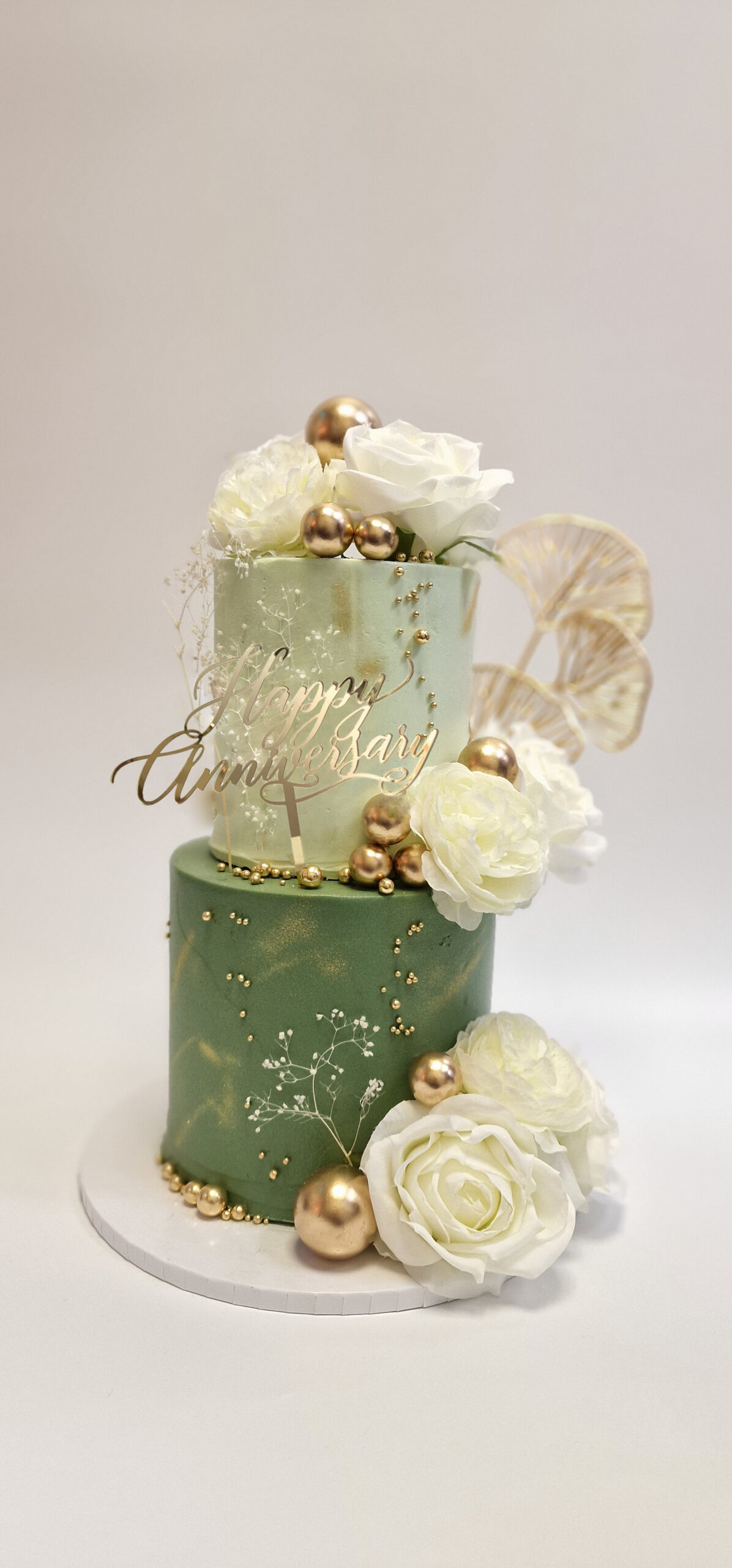 Two tiers anniversary cake
